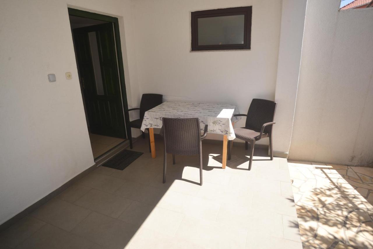 Apartment Ante Биоград-на-Мору Экстерьер фото