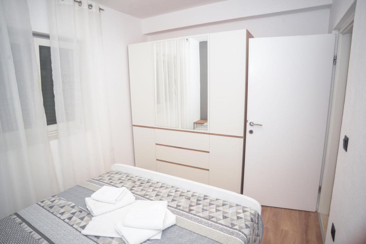 Apartment Ante Биоград-на-Мору Экстерьер фото