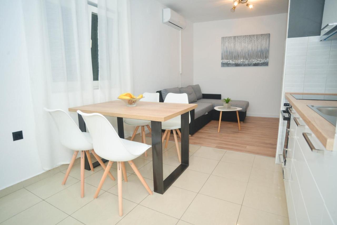 Apartment Ante Биоград-на-Мору Экстерьер фото