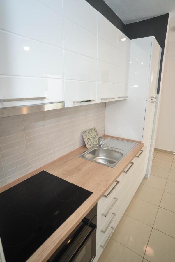 Apartment Ante Биоград-на-Мору Экстерьер фото